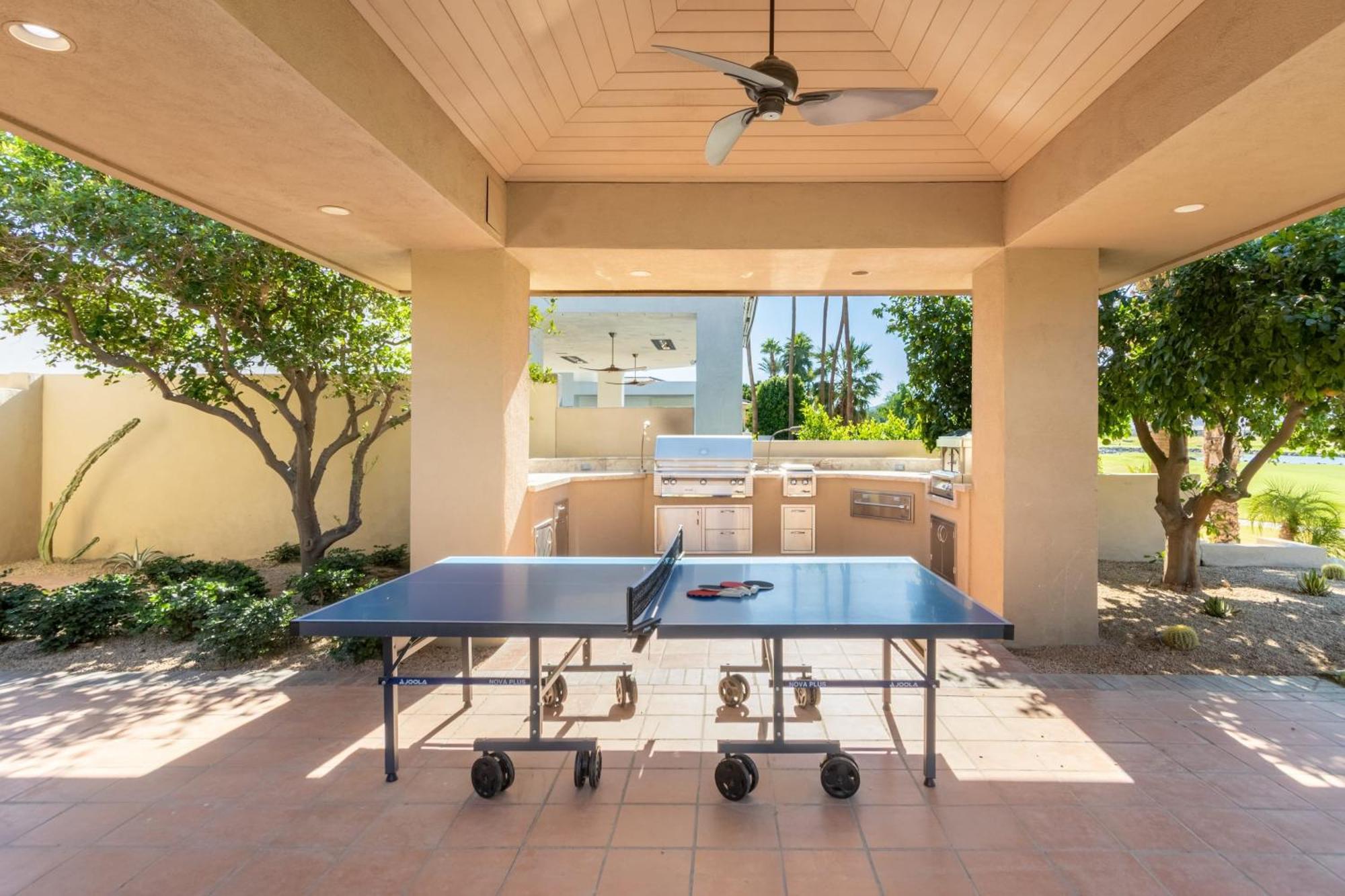 Moonshine By Avantstay Modern Stylish Estate W Bar Fire Pit Hot Tub 5 Bd La Quinta Exterior photo
