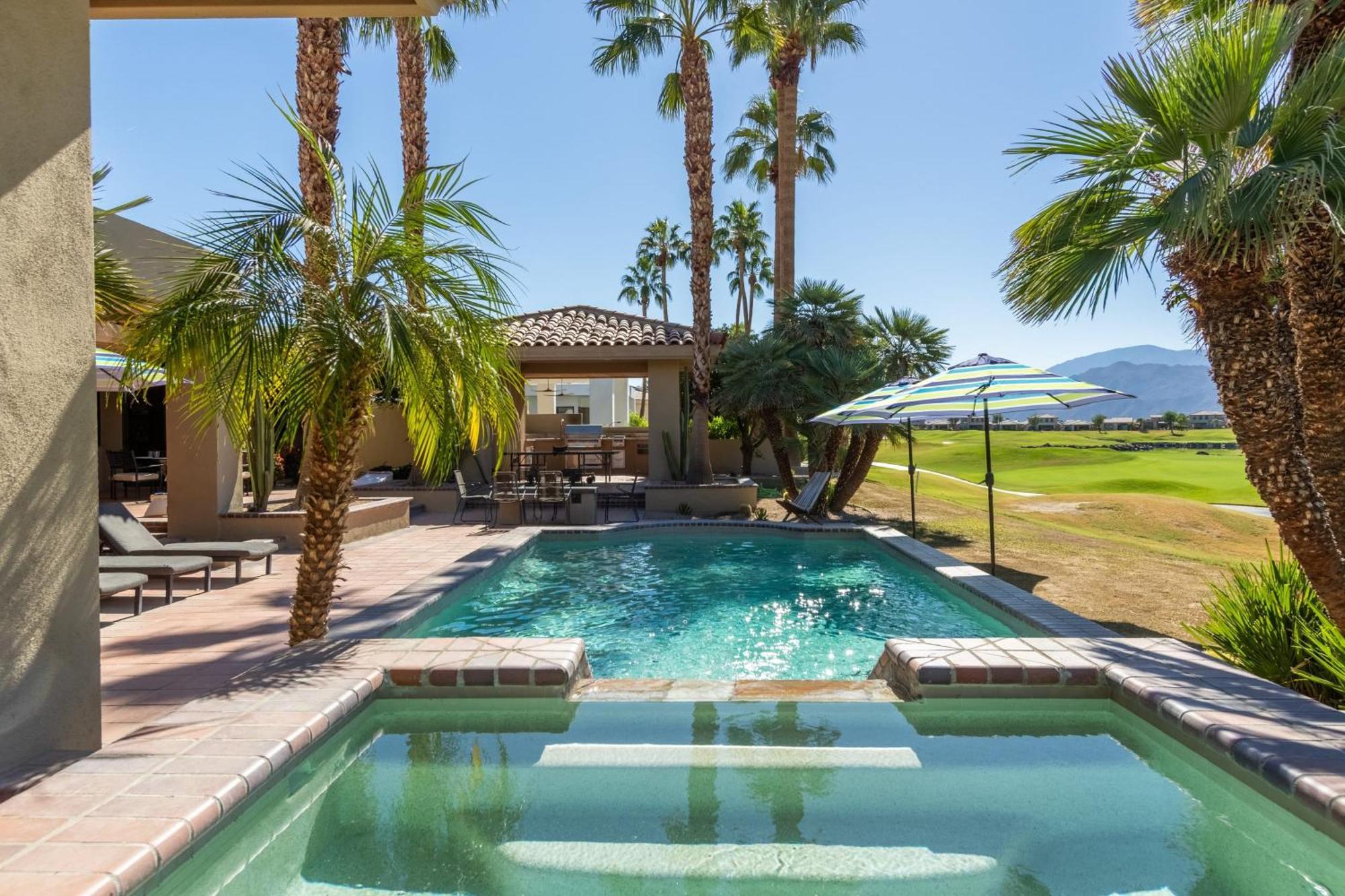 Moonshine By Avantstay Modern Stylish Estate W Bar Fire Pit Hot Tub 5 Bd La Quinta Exterior photo