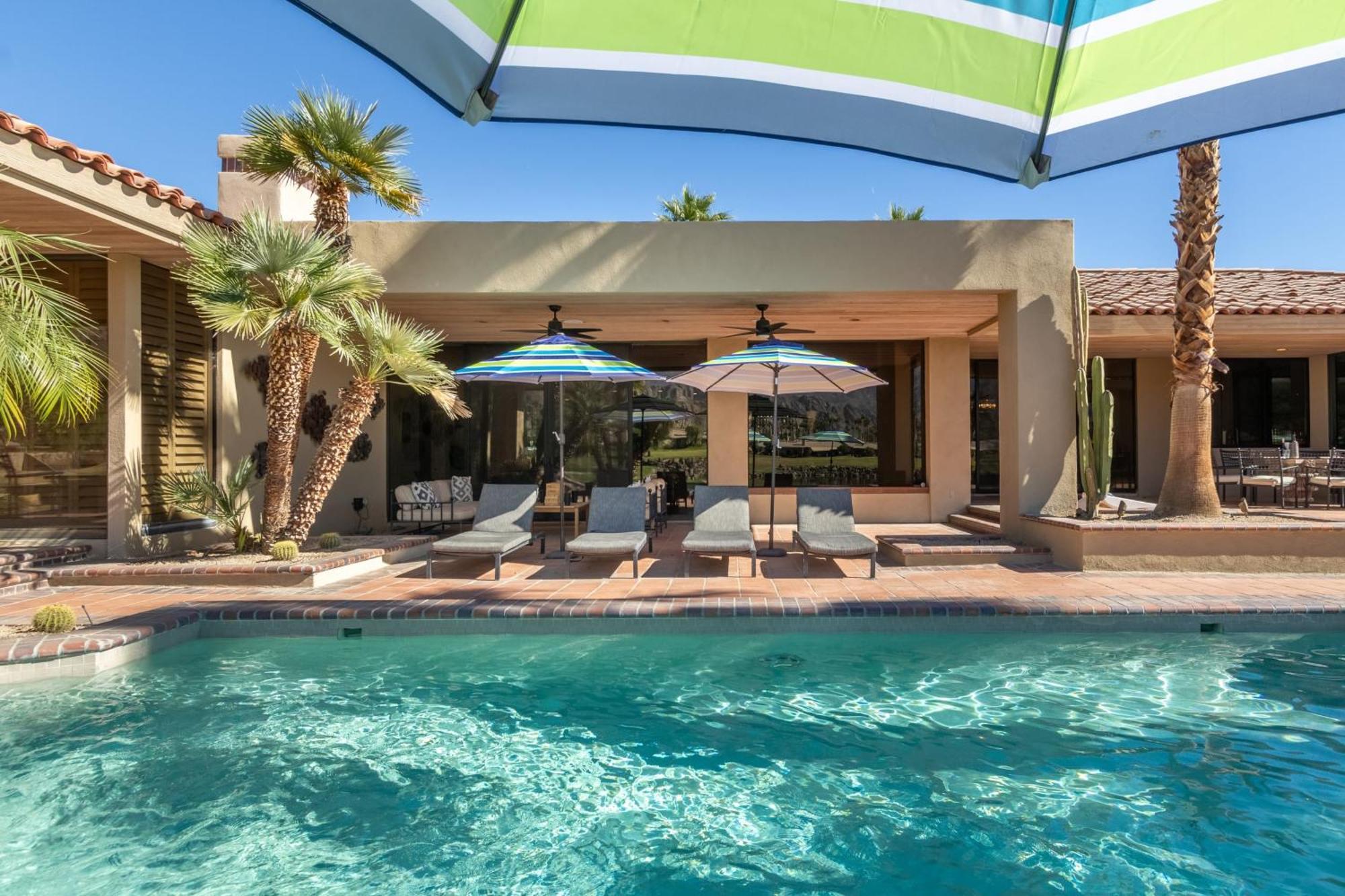 Moonshine By Avantstay Modern Stylish Estate W Bar Fire Pit Hot Tub 5 Bd La Quinta Exterior photo